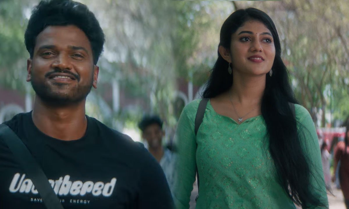 Athi Bheekara Kaamukan Song