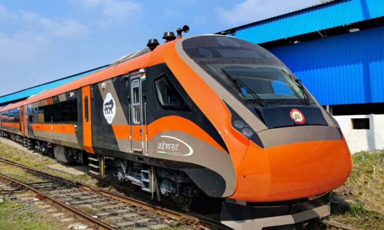 Kerala’s Third Vande Bharat on Ernakulam Route to Counter Festive Bus Fare Hikes