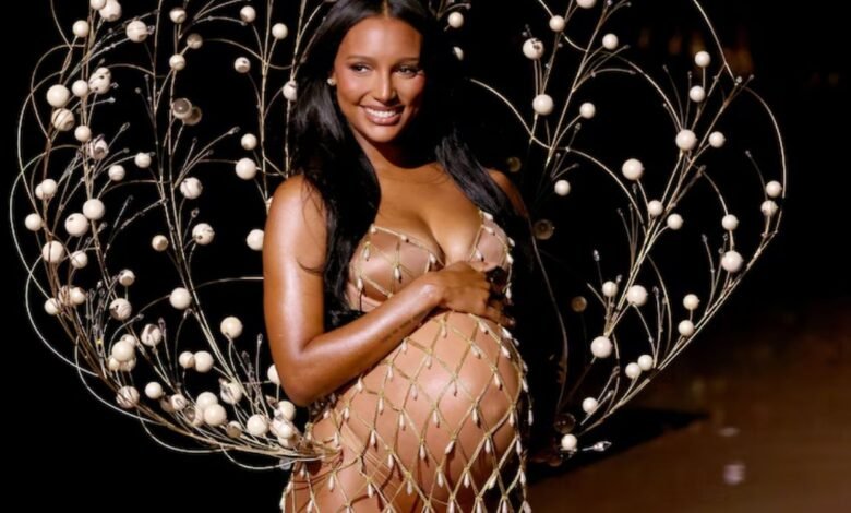 Jasmine Tookes pregnant Victoria's Secret