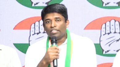Kannan Gopinathan joins Congress