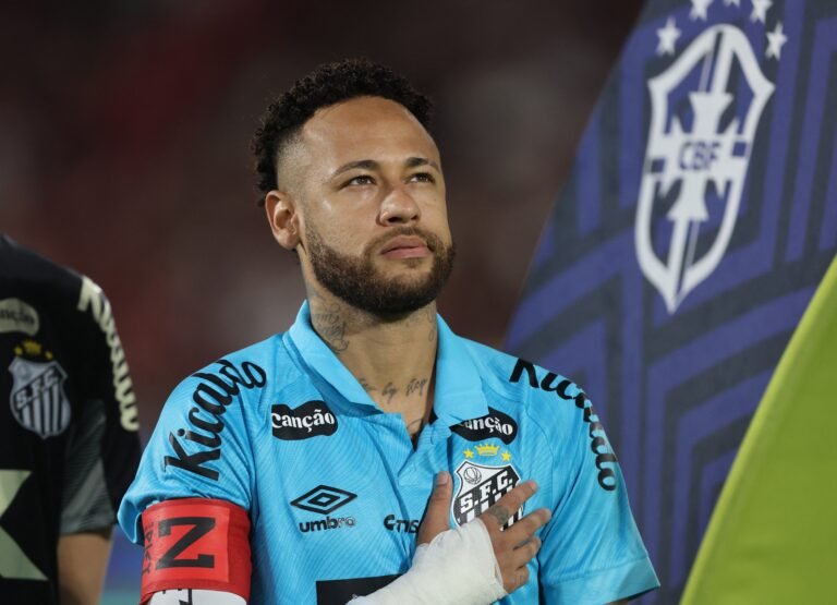 Santos FC Defends ‘Misunderstood Genius’ Neymar Amidst Flamengo Loss & Public Criticism