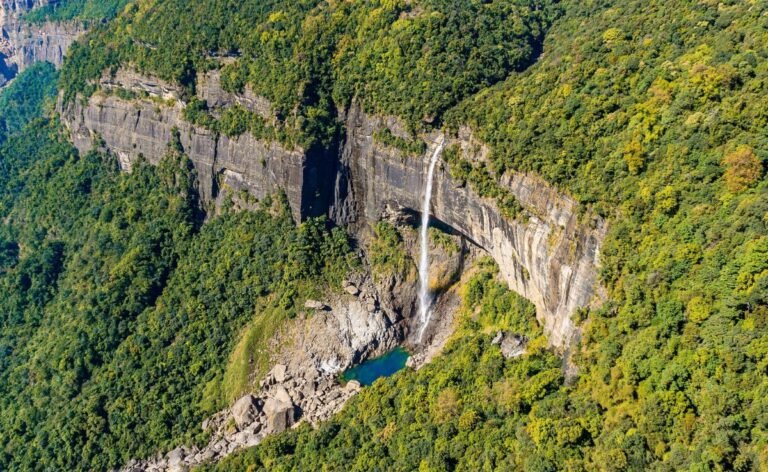 Meghalaya Opens the Skies: Paragliding Tourism Set to Soar Above the Clouds, Promising Adventure and Jobs