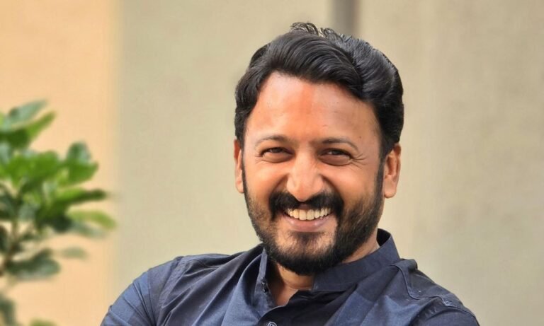 Rahul Mamkootathil MLA Detained in Midnight Police Raid; Third Rape Case Shackles Palakkad Legislator