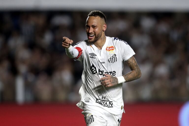 The King Returns: Neymar Nets Brilliant Brace as Santos Edge Vasco da Gama