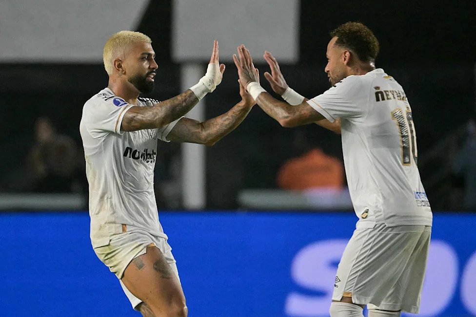 Neymar Masterclass Guides Santos to Crucial 2-1 Victory Over CD Macará