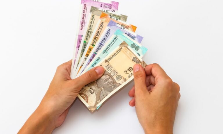Onam Gift: Early August Salary & Pension for Central Govt Employees in Kerala